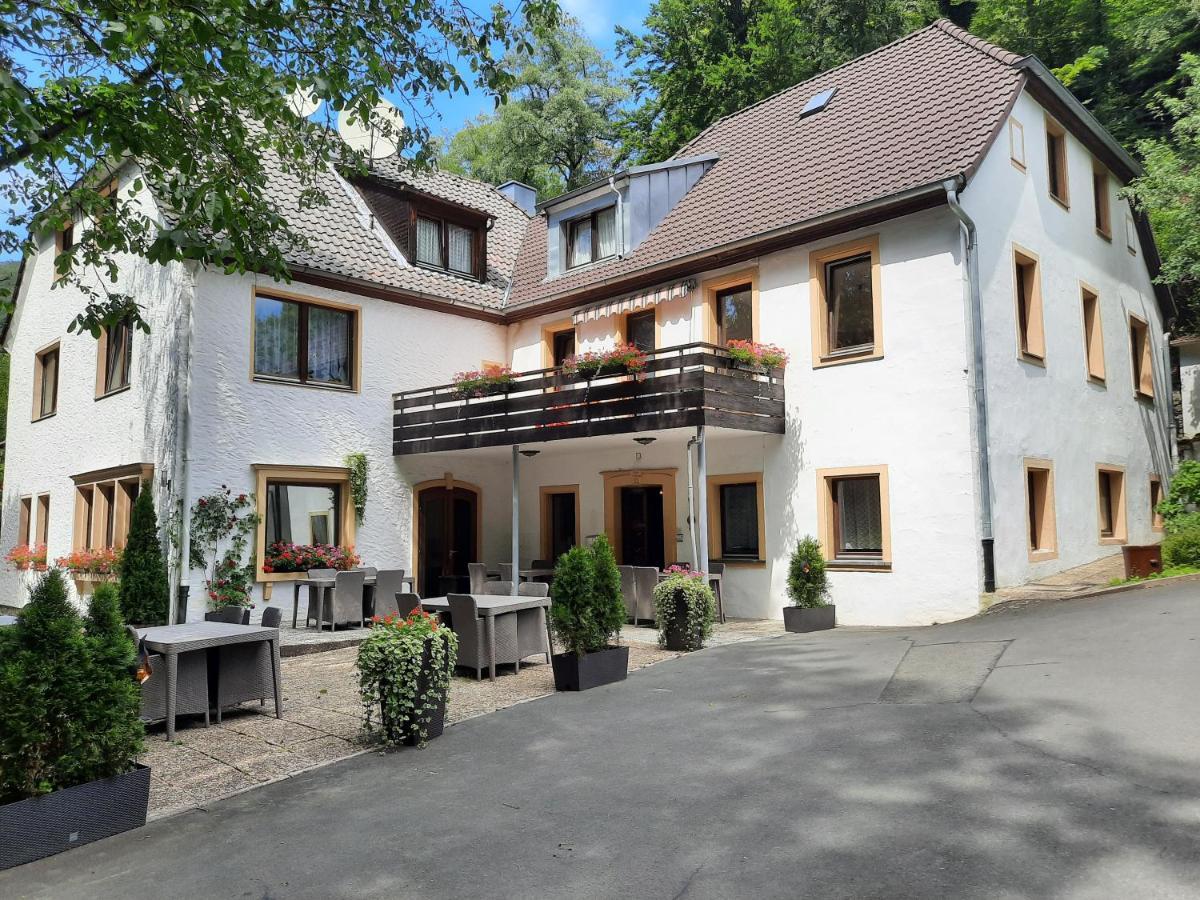 Hotel Pension Bluechersruh Бад-Бернекк-ім-Фіхтельґебірґе Екстер'єр фото