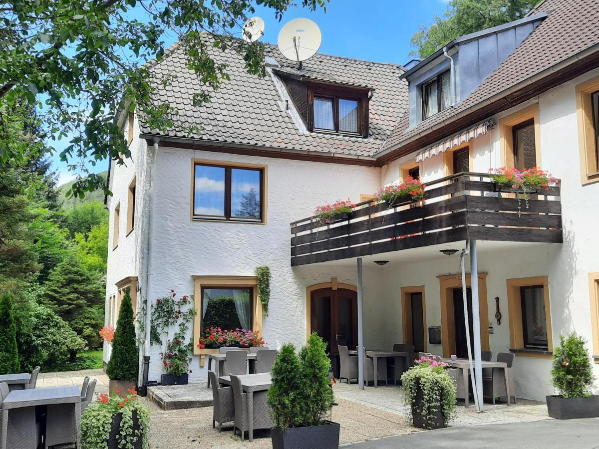 Hotel Pension Bluechersruh Бад-Бернекк-ім-Фіхтельґебірґе Екстер'єр фото