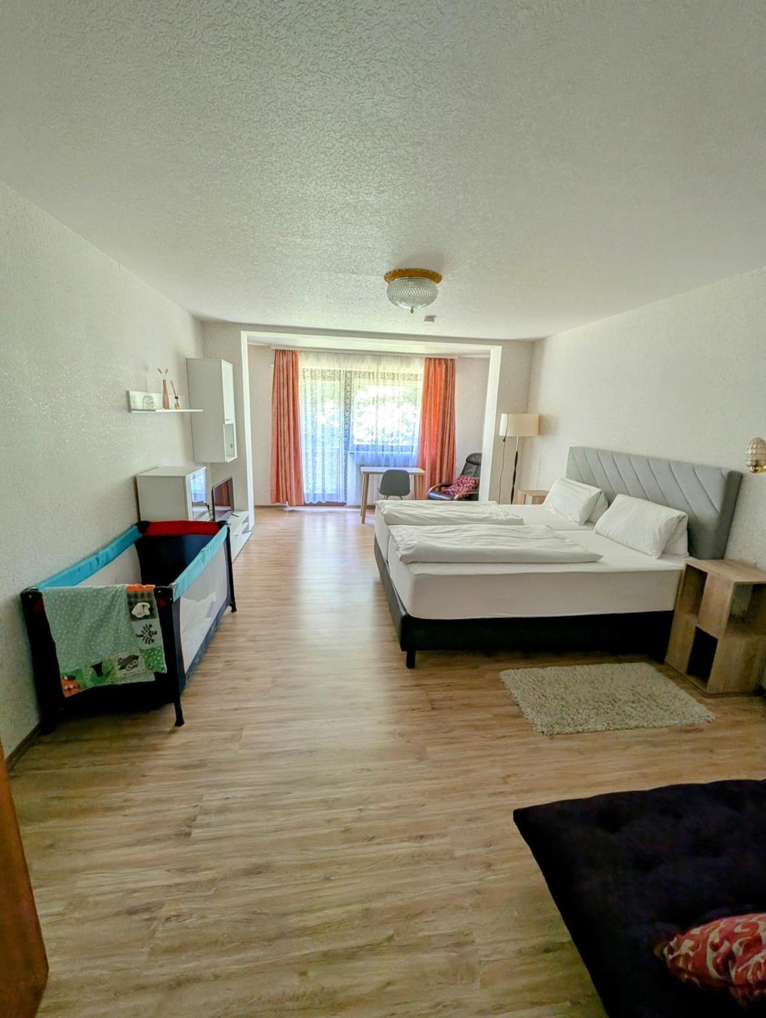 Hotel Pension Bluechersruh Бад-Бернекк-ім-Фіхтельґебірґе Екстер'єр фото