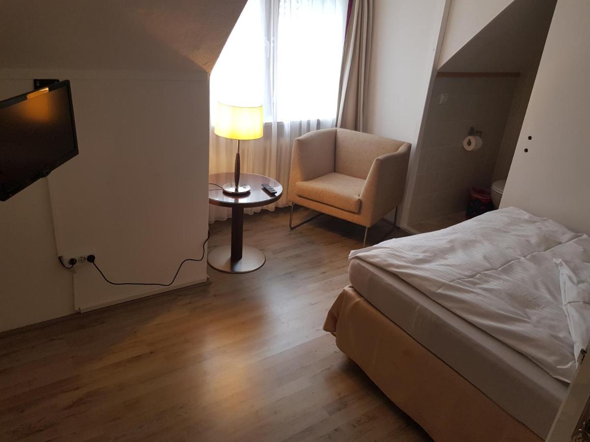 Hotel Pension Bluechersruh Бад-Бернекк-ім-Фіхтельґебірґе Екстер'єр фото